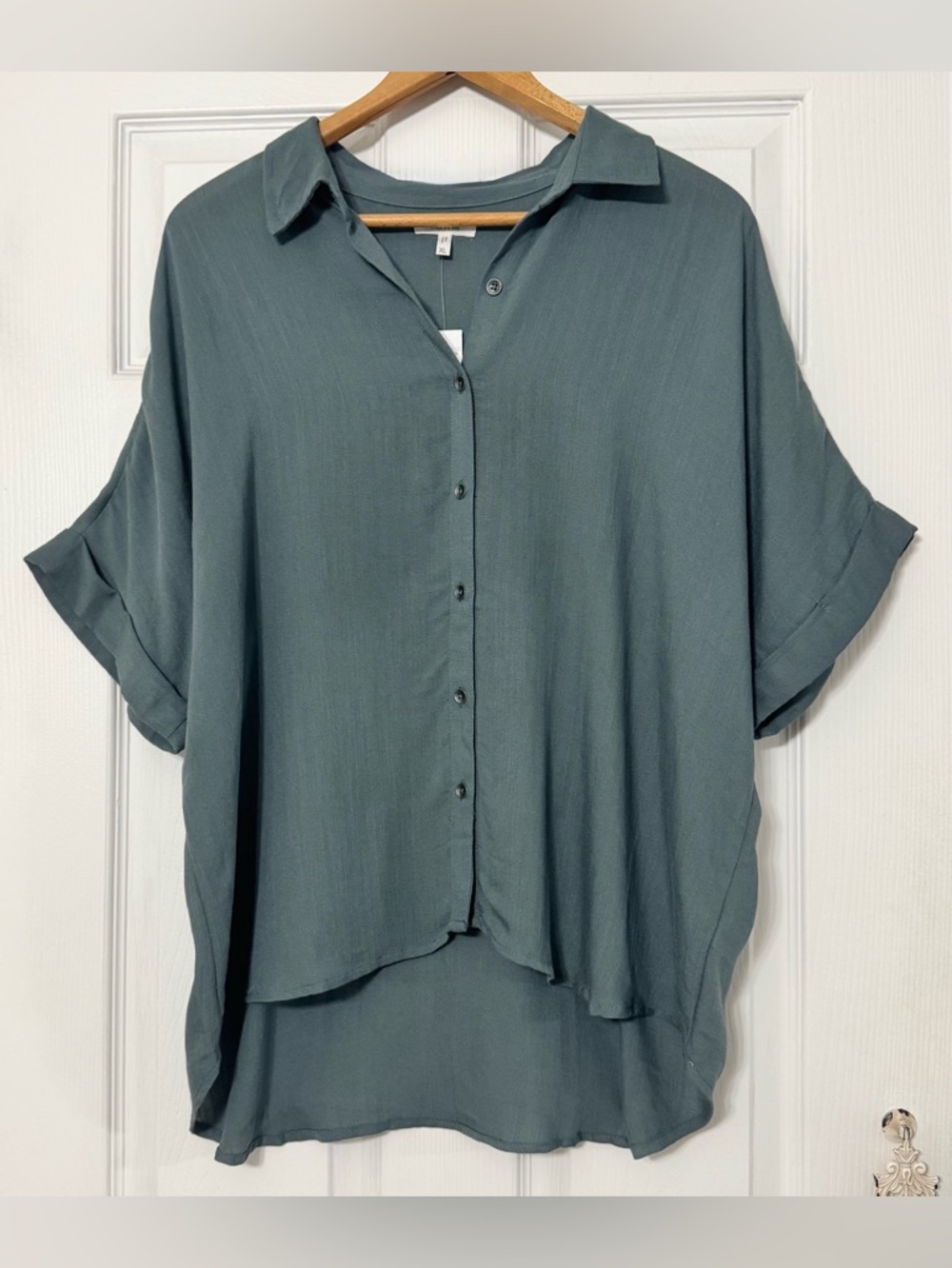 Maurices Short Sleeve Button Up Blouse Rolled Sleeve Green NWT - Picture 2 of 9